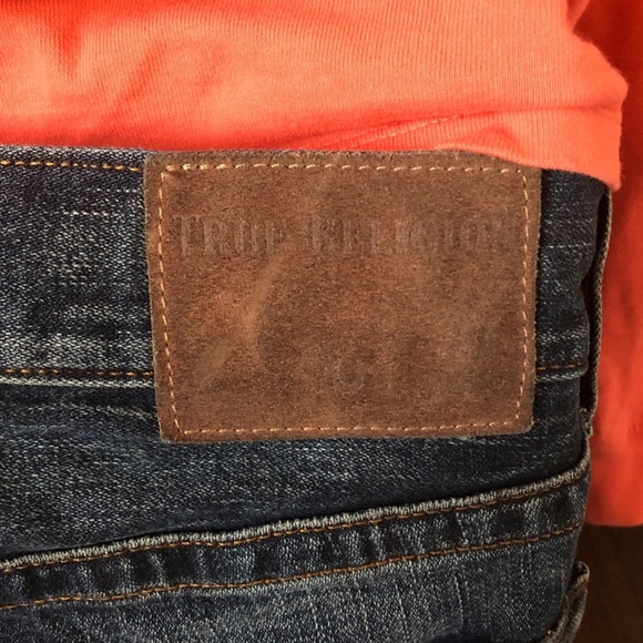 True Religion | Geno Straight Fit Jeans - Picture 6 of 8